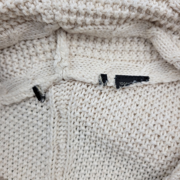 Womens Sweater Size Medium Cowl Neck Chunky Cable Knit SEE MEASUREMENTS - Picture 2 of 7